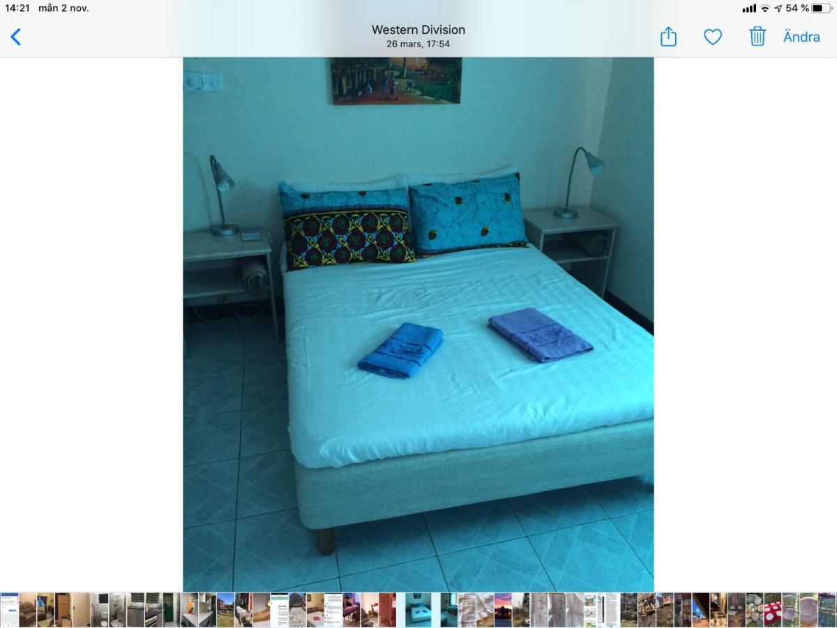 Anns Guesthouse Bakaugambia Eksteriør bilde