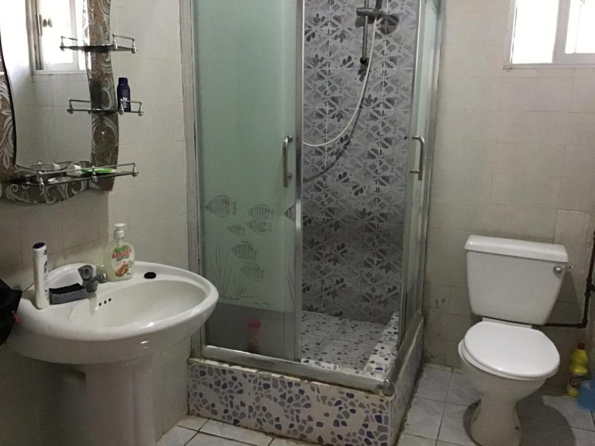 Anns Guesthouse Bakaugambia Eksteriør bilde