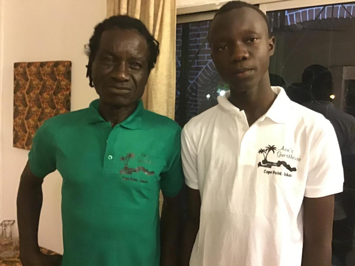 Anns Guesthouse Bakaugambia Eksteriør bilde